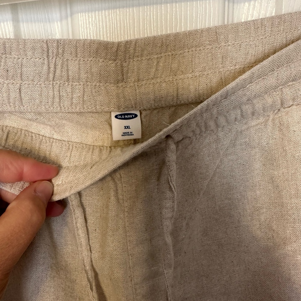 Old Navy shorts - Picture 2 of 3